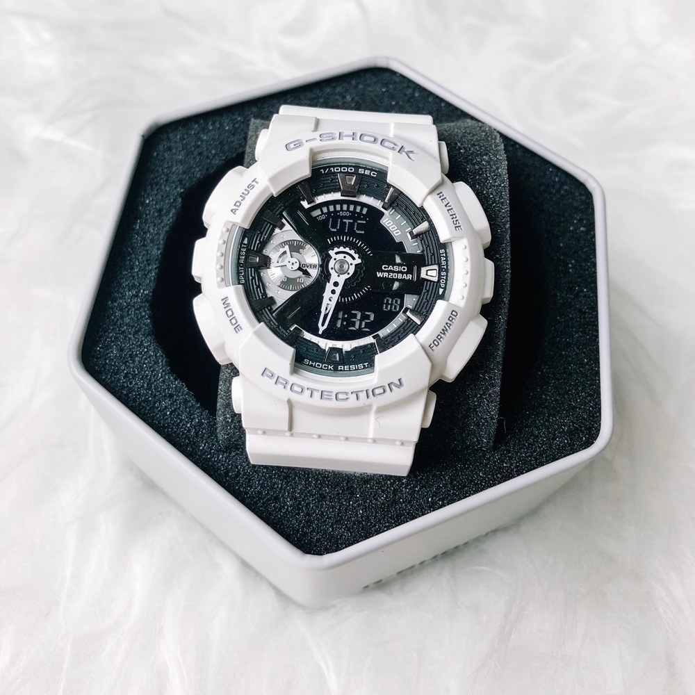 New Casio G Shock Women’s Sport Watch